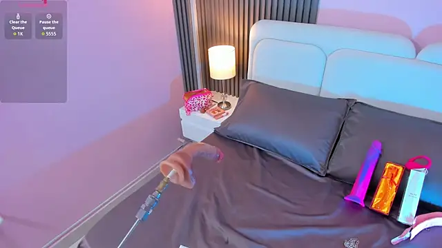 Clawdeen  wolf online show from 11-13-25, 07:57