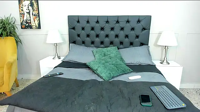 Snapshot of stephane_rouss chatting on 10-23-25, 07:34 stephane rouss online show from 10-23-25, 07:34