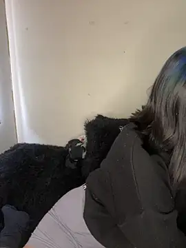 ZoeRaven Pink online show from 10-23-25, 12:48