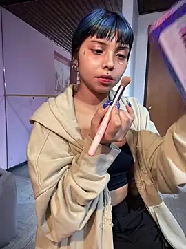 ZoeRaven Pink online show from 10-28-25, 01:36