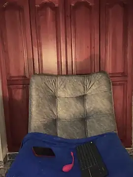 KaditaNavarro online show from 03-08-26, 09:07