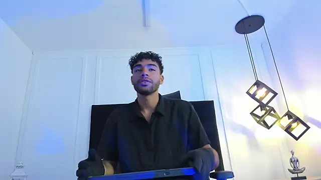 RaphaelDufort online show from 10-19-25, 06:52