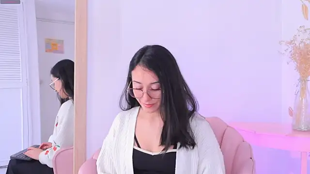 Ginevra esposito online show from 11-03-25, 12:39