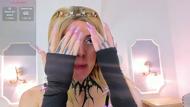 mystikdoll online show from 09-14-25, 11:53