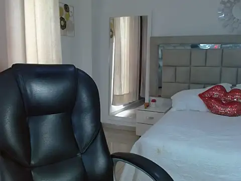 lilithfox05 online show from 10-27-25, 06:56