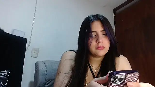 Electraweb 09 online show from 10-29-25, 04:09