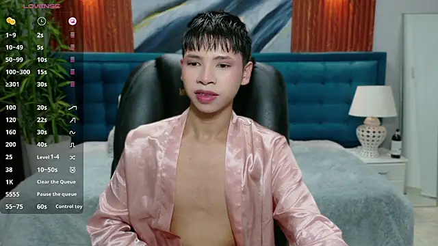 dilan 911 online show from 11-13-25, 05:56