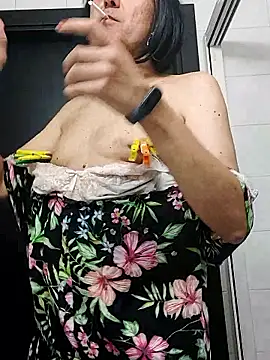 Snapshot of Emily_de_Carla chatting on 10-06-25, 06:49 Emily de Carla online show from 10-06-25, 06:49