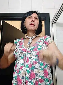 Snapshot of Emily_de_Carla chatting on 10-29-25, 03:47 Emily de Carla online show from 10-29-25, 03:47