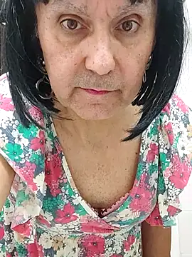 Snapshot of Emily_de_Carla chatting on 10-30-25, 03:57 Emily de Carla online show from 10-30-25, 03:57