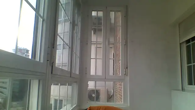 Snapshot of Emily_de_Carla chatting on 03-01-26, 02:19 Emily de Carla online show from 03-01-26, 02:19