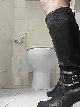 Snapshot of Emily_de_Carla chatting on 03-27-26, 08:26 Emily de Carla online show from 03-27-26, 08:26