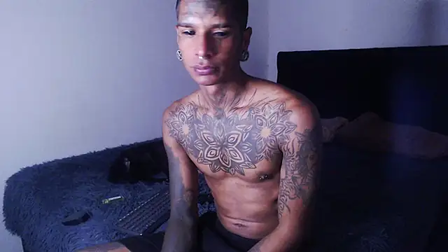 Snapshot of black_firex chatting on 09-19-25, 05:02 black firex online show from 09-19-25, 05:02