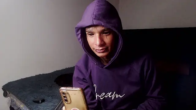 Snapshot of black_firex chatting on 09-24-25, 06:33 black firex online show from 09-24-25, 06:33