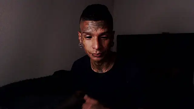 Snapshot of black_firex chatting on 09-29-25, 09:19 black firex online show from 09-29-25, 09:19