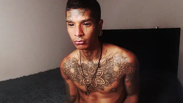 Snapshot of black_firex chatting on 10-12-25, 06:51 black firex online show from 10-12-25, 06:51