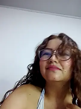Ssoy Luciana online show from 09-11-25, 02:55