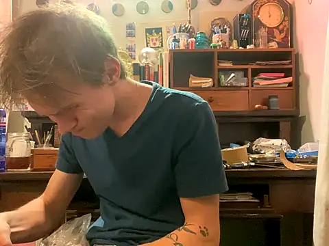 Snapshot of XanderOzzz chatting on 10-18-25, 11:27 XanderOzzz online show from 10-18-25, 11:27