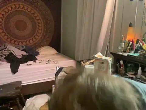 Snapshot of XanderOzzz chatting on 11-11-25, 09:20 XanderOzzz online show from 11-11-25, 09:20