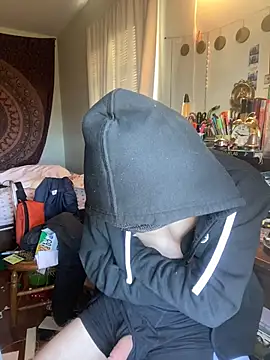 XanderOzzz online show from 11-28-25, 03:36