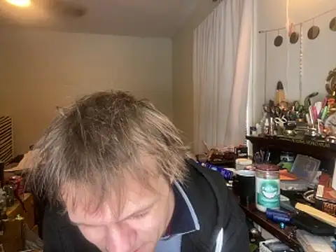 XanderOzzz online show from 12-04-25, 05:54