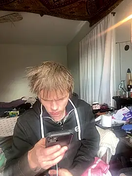 XanderOzzz online show from 01-16-26, 06:12