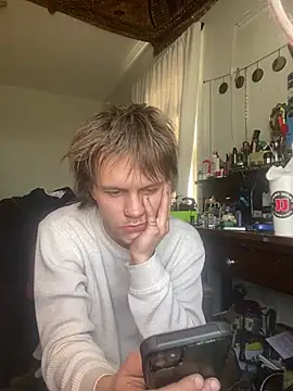 XanderOzzz online show from 03-25-26, 02:56