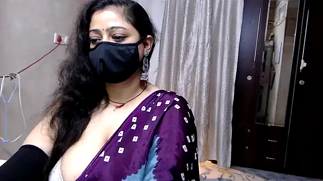 sexy indianboobs online show from 06-27-26, 02:23