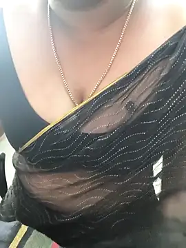 Snapshot of Tamil-rami chatting on 01-07-26, 09:12 Tamil-rami online show from 01-07-26, 09:12