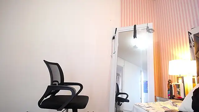 ViictoriaJones  online show from 02-04-26, 12:22