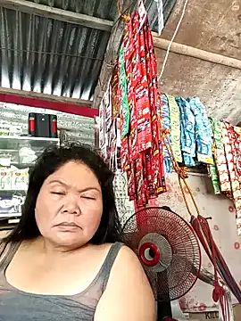 Snapshot of Mari_fvcks chatting on 10-08-25, 04:21 Mari fvcks online show from 10-08-25, 04:21