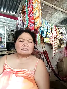 Snapshot of Mari_fvcks chatting on 10-15-25, 04:23 Mari fvcks online show from 10-15-25, 04:23