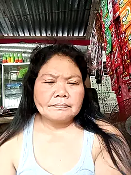 Snapshot of Mari_fvcks chatting on 10-18-25, 02:36 Mari fvcks online show from 10-18-25, 02:36