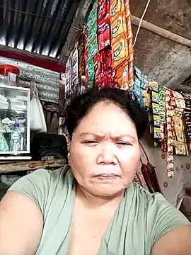 Snapshot of Mari_fvcks chatting on 10-25-25, 03:36 Mari fvcks online show from 10-25-25, 03:36