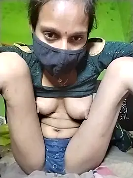 Snapshot of Punam_ji chatting on 02-21-26, 12:50 Punam ji online show from 02-21-26, 12:50