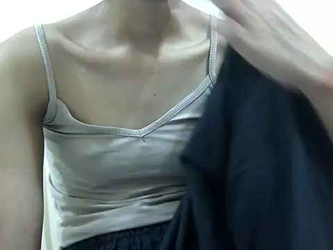 smallcuute online show from 01-18-26, 10:24