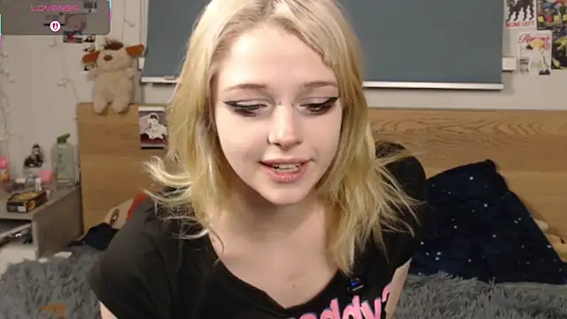 triplebakaaa online show from 12-04-25, 08:06