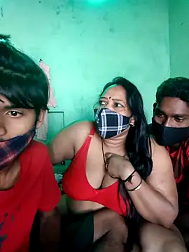 LoveOnStream online show from 10-15-25, 04:01