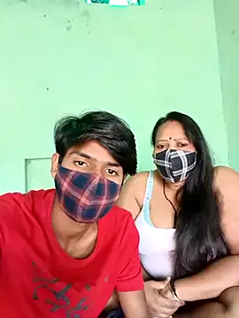 LoveOnStream online show from 10-18-25, 07:20