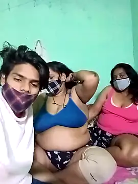 LoveOnStream online show from 11-05-25, 06:19