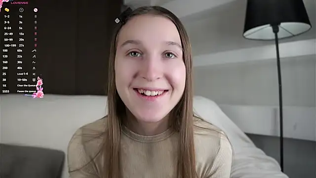 NanaMertins online show from 12-18-25, 01:11