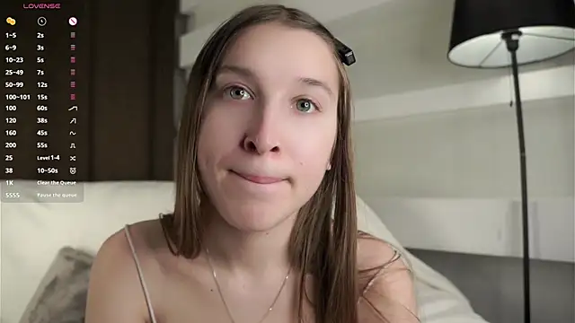 NanaMertins online show from 12-21-25, 01:02