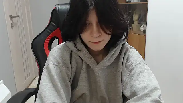 Snapshot of TinaQuiin chatting on 09-26-25, 08:07 TinaQuiin online show from 09-26-25, 08:07