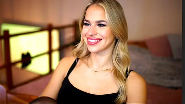 Emilyvanroessel online show from 05-02-26, 08:08