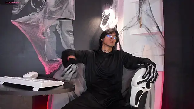 jett savage online show from 10-21-25, 01:45