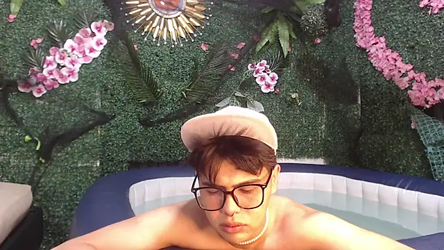 Felipe Cold online show from 10-30-25, 02:35