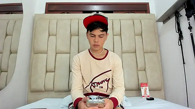 Felipe Cold online show from 11-19-25, 02:22