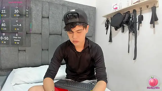 Felipe Cold online show from 03-24-26, 02:38