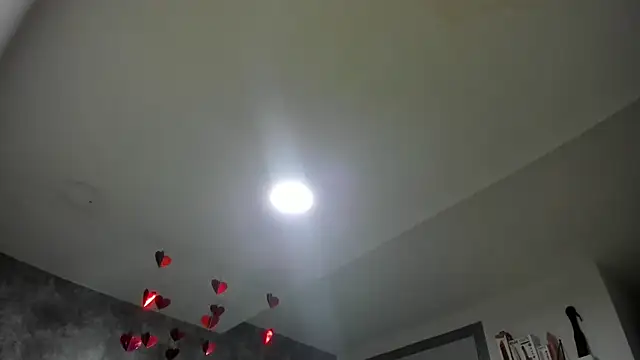 Snapshot of crystaldarliing chatting on 02-18-26, 02:57 crystaldarliing online show from 02-18-26, 02:57