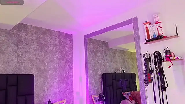 Snapshot of crystaldarliing chatting on 03-26-26, 03:50 crystaldarliing online show from 03-26-26, 03:50